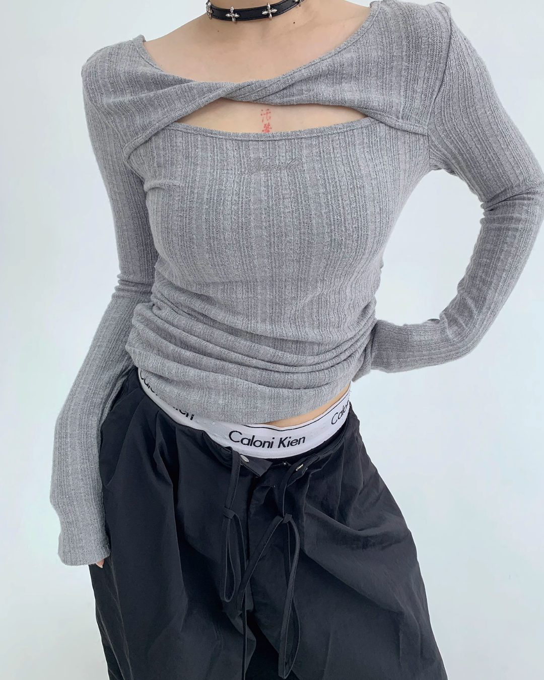 Cut Out Drost Tops YLS0538