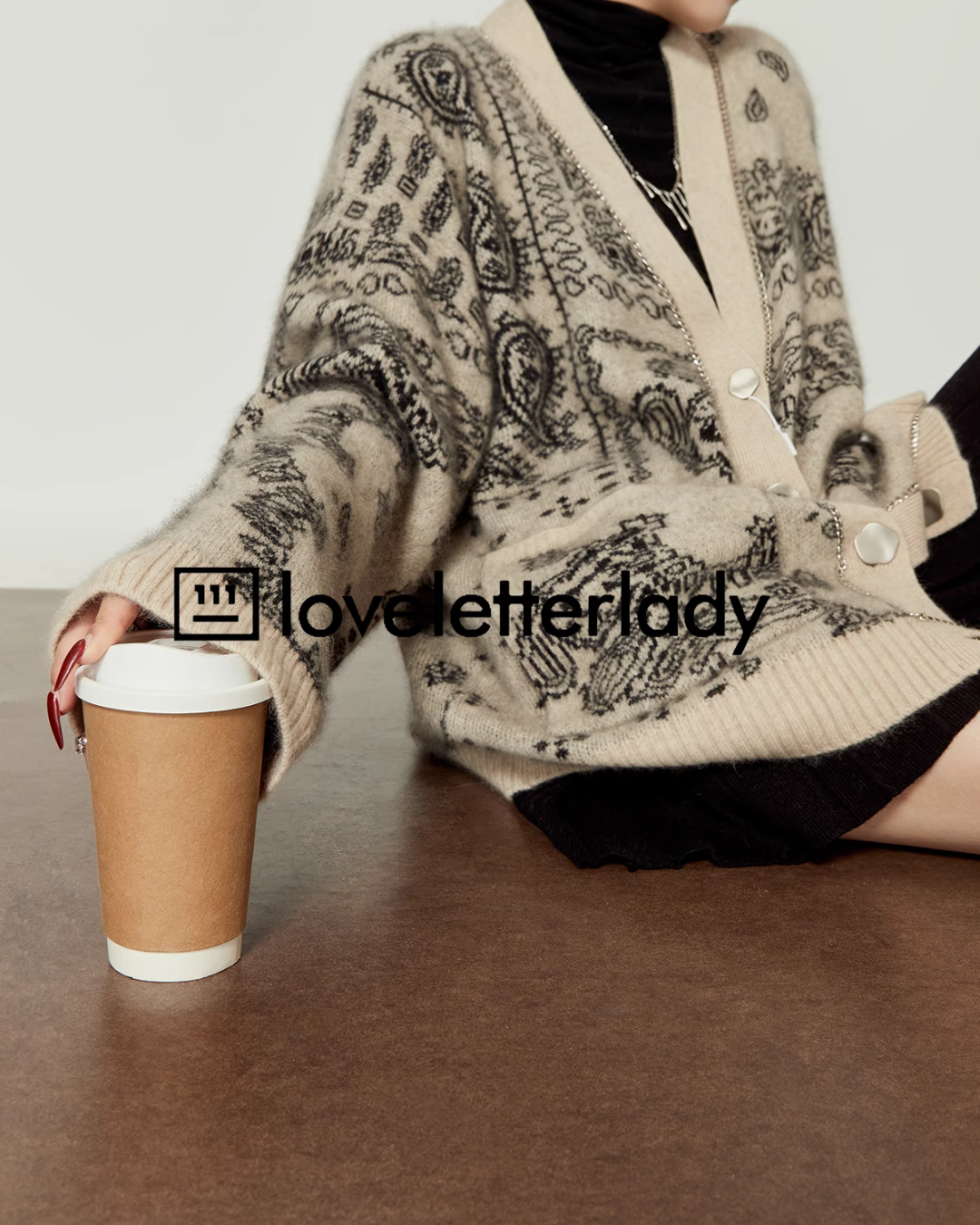 V-Neck Knit Cardigan LLA0361